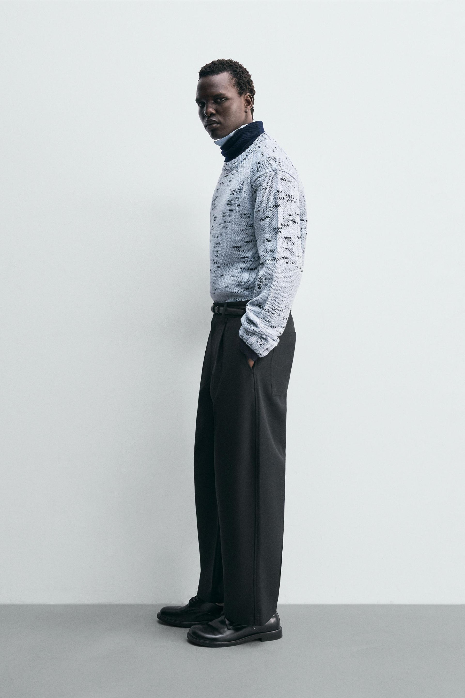 CONTRAST TEXTURED JUMPER - Image 4