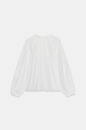 SMOCKED ROMANTIC SHIRT