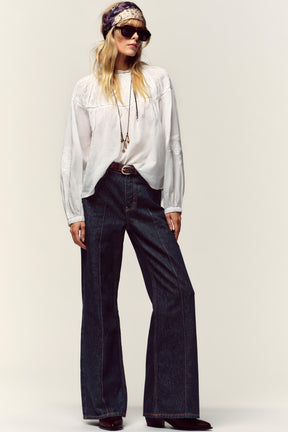 SMOCKED ROMANTIC SHIRT