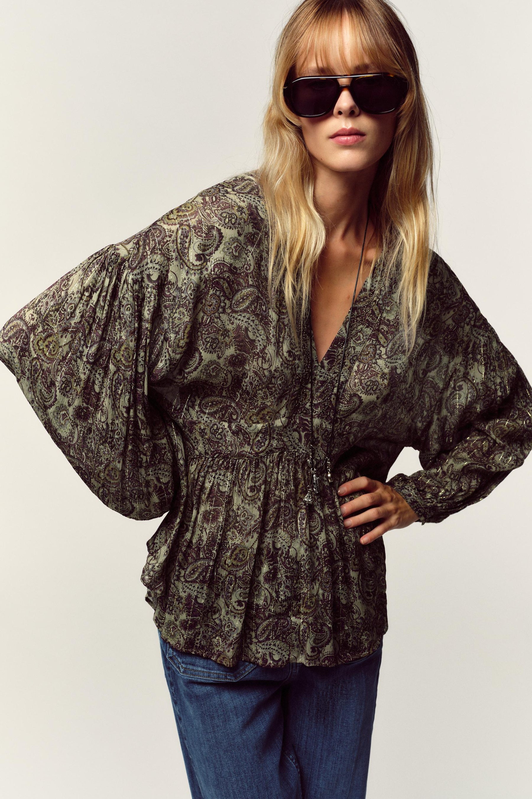 METALLIC THREAD PRINTED BLOUSE