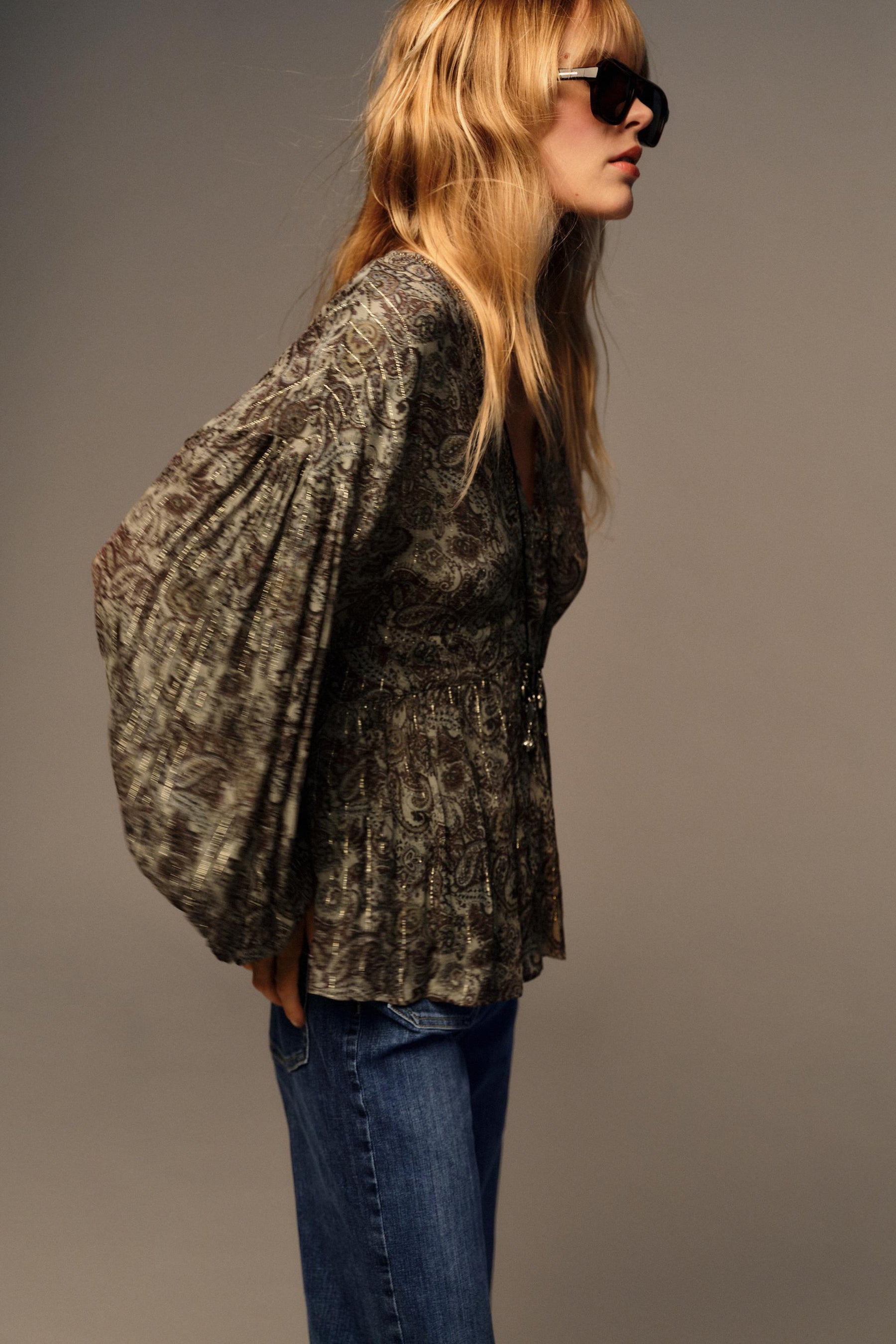 METALLIC THREAD PRINTED BLOUSE