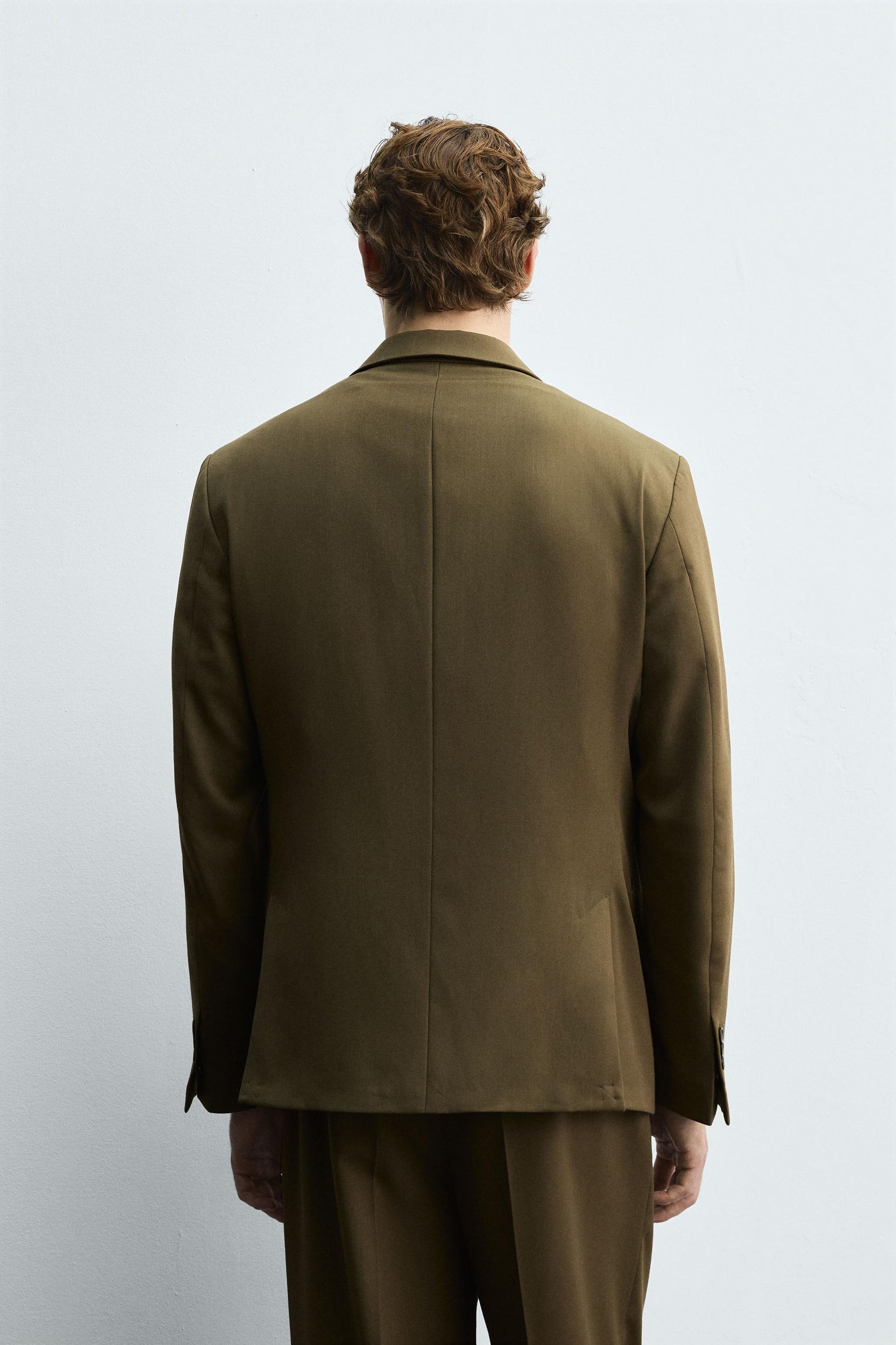 LIMITED EDITION DOUBLE-BREASTED SUIT BLAZER - Image 3