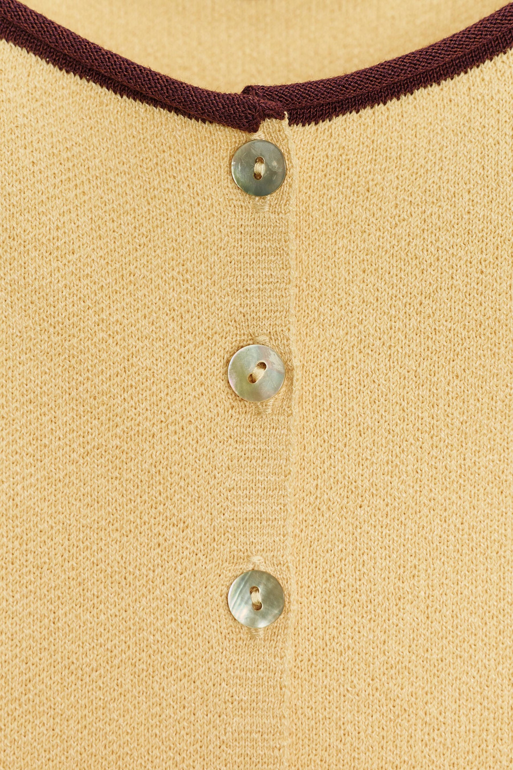 KNIT TOP WITH CONTRAST TRIMS - Image 7