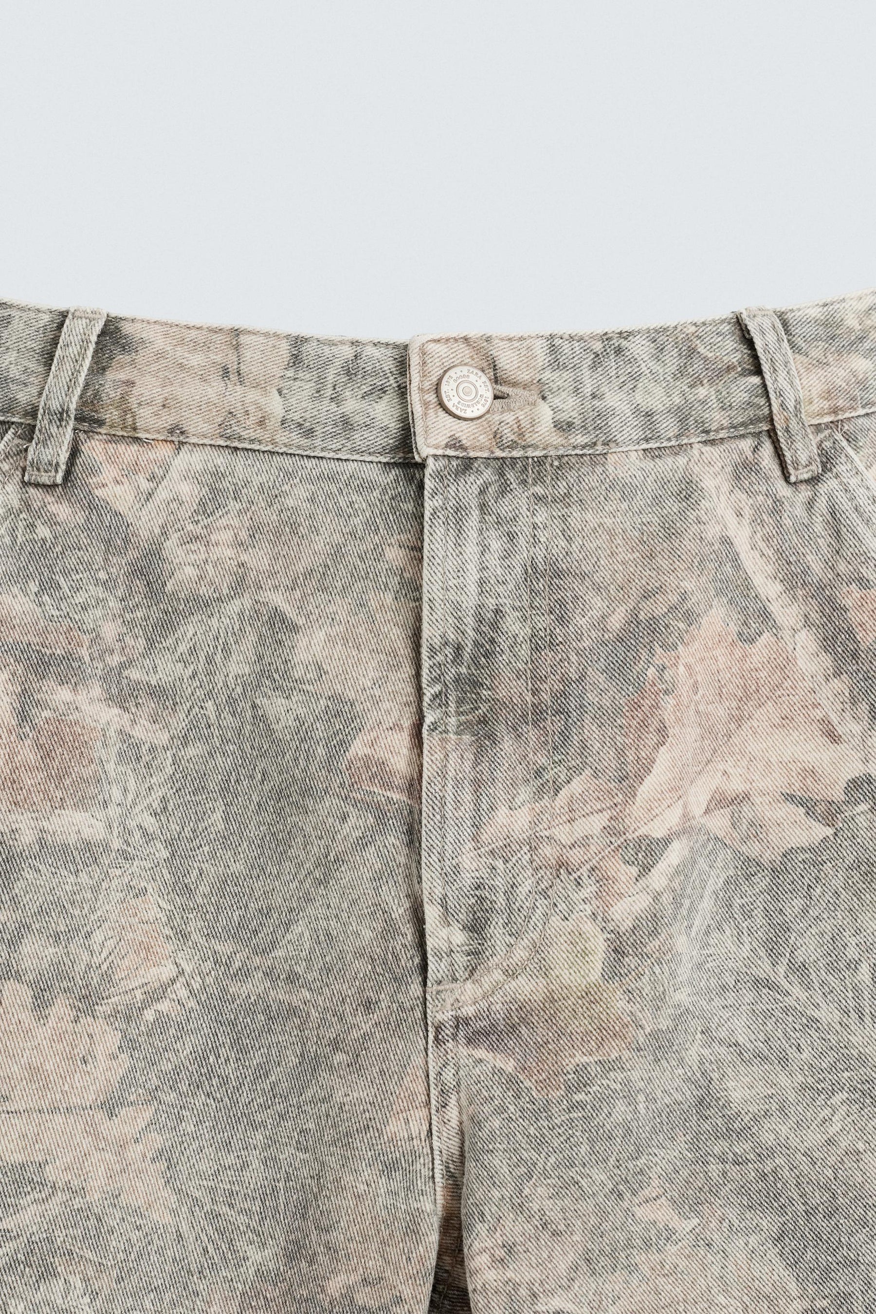 ABSTRACT PRINT RELAXED FIT BERMUDA SHORTS - Image 8