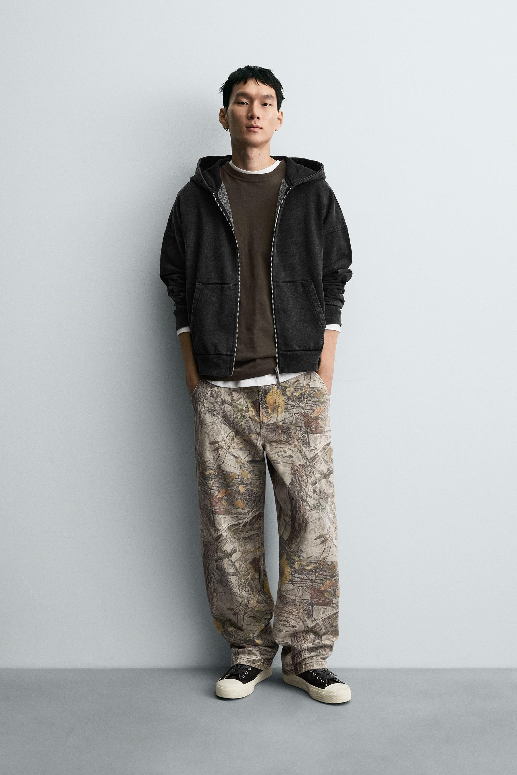 ABSTRACT PRINT CARPENTER TROUSERS - Image 1