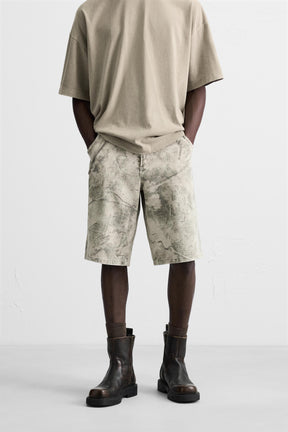 ABSTRACT PRINT RELAXED FIT BERMUDA SHORTS - Image 2