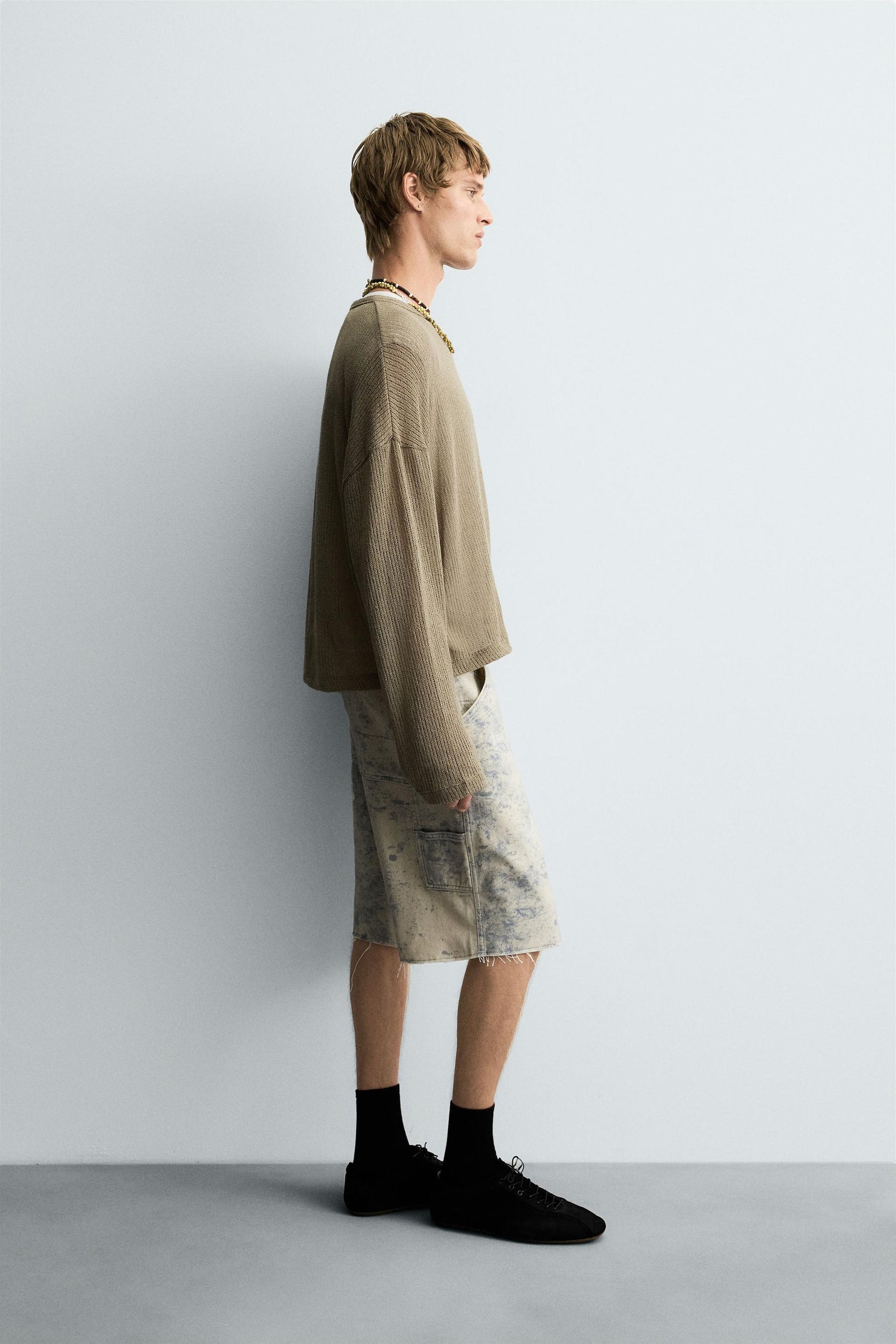 ABSTRACT PRINT CARPENTER POCKET BERMUDA SHORTS - Image 4