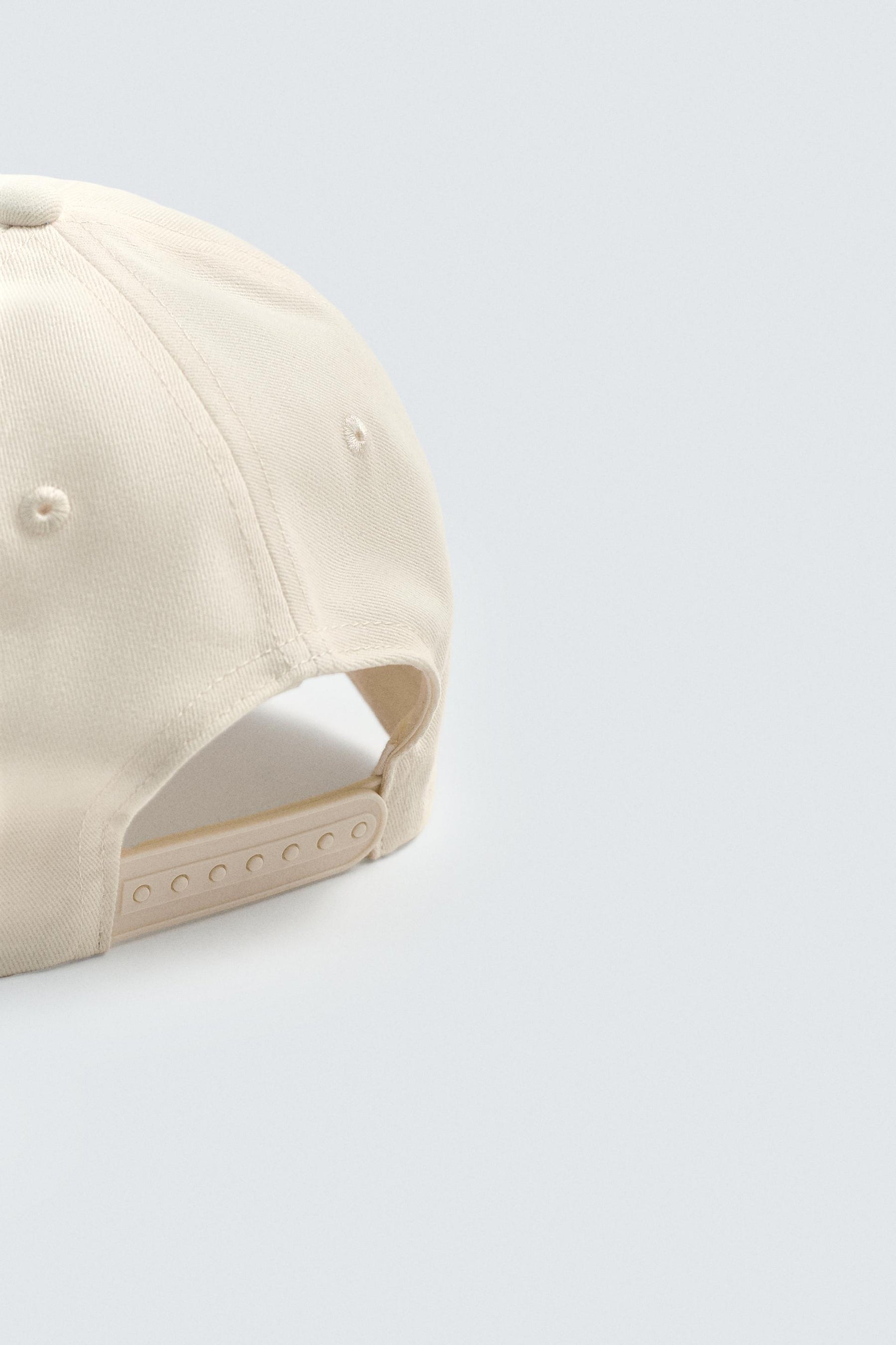 CONTRAST EMBROIDERY CAP - Image 7