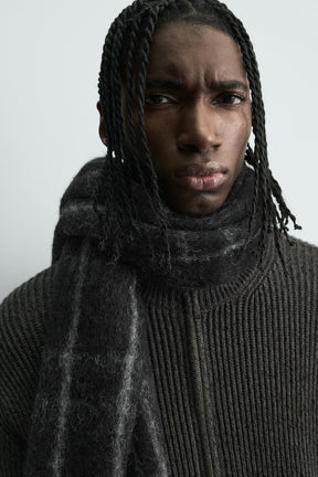 CHECK SCARF WITH FRINGING - Image 1