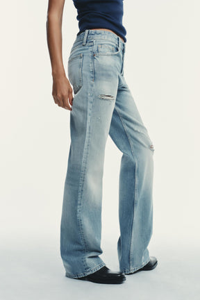 WIDE-LEG MID-WAIST JEANS