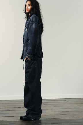 Straight high-waist jeans with