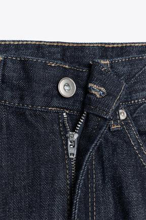 Straight high-waist jeans with