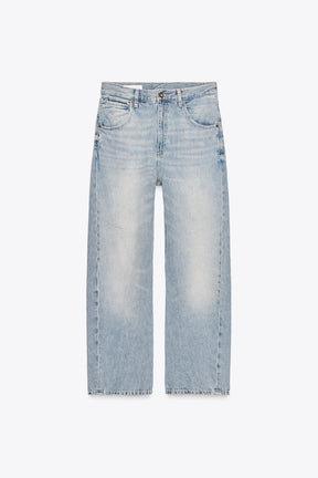Oversized mid-waist jeans