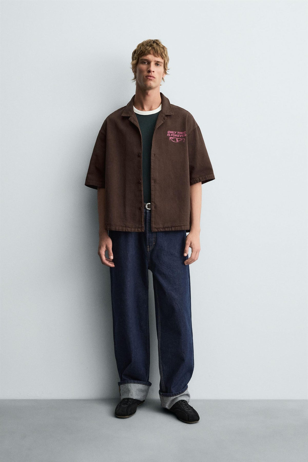 CONTRAST GRAPHIC PRINT SHIRT - Image 1