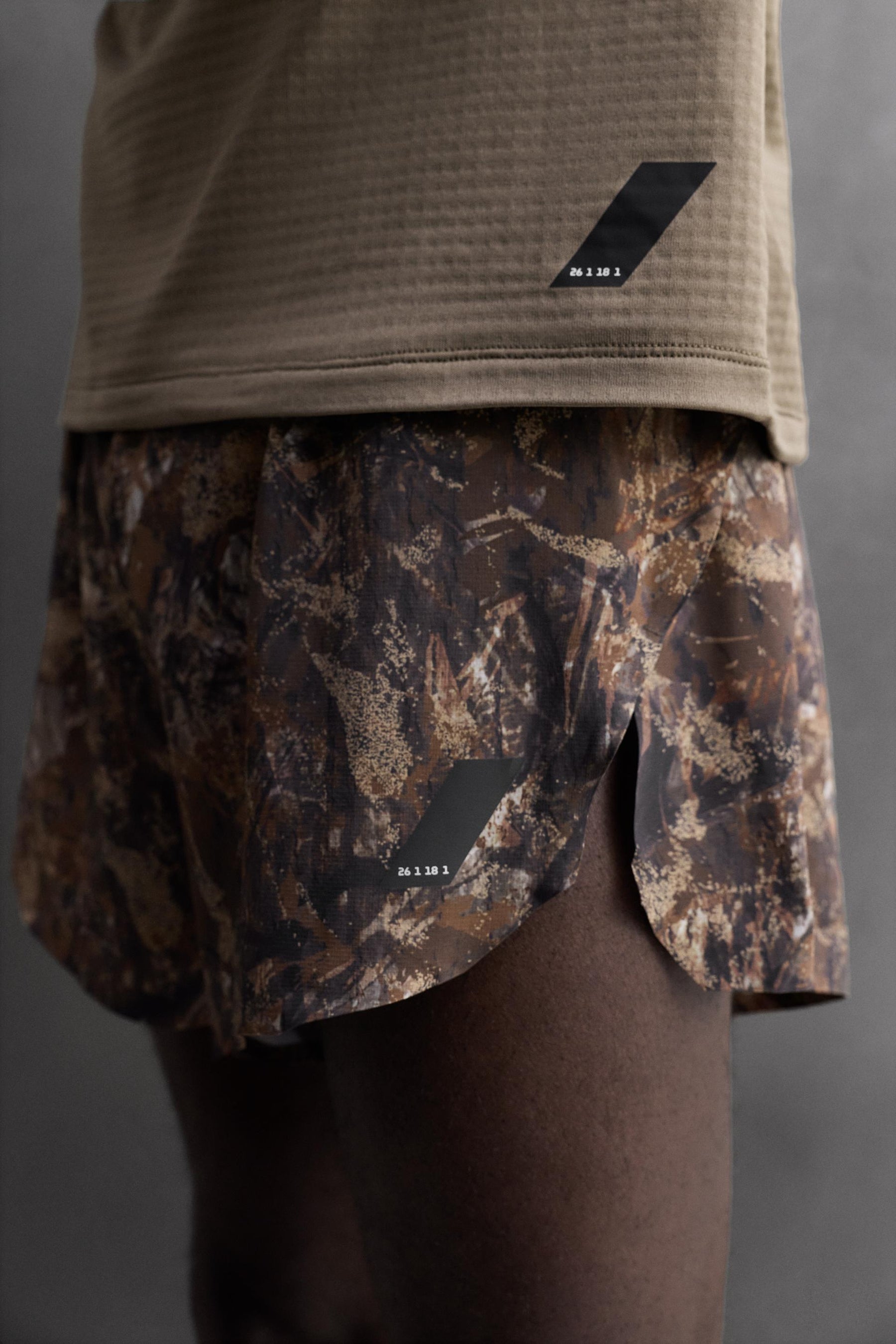 RUNNING SHORTS WITH TREE PRINT - Image 6