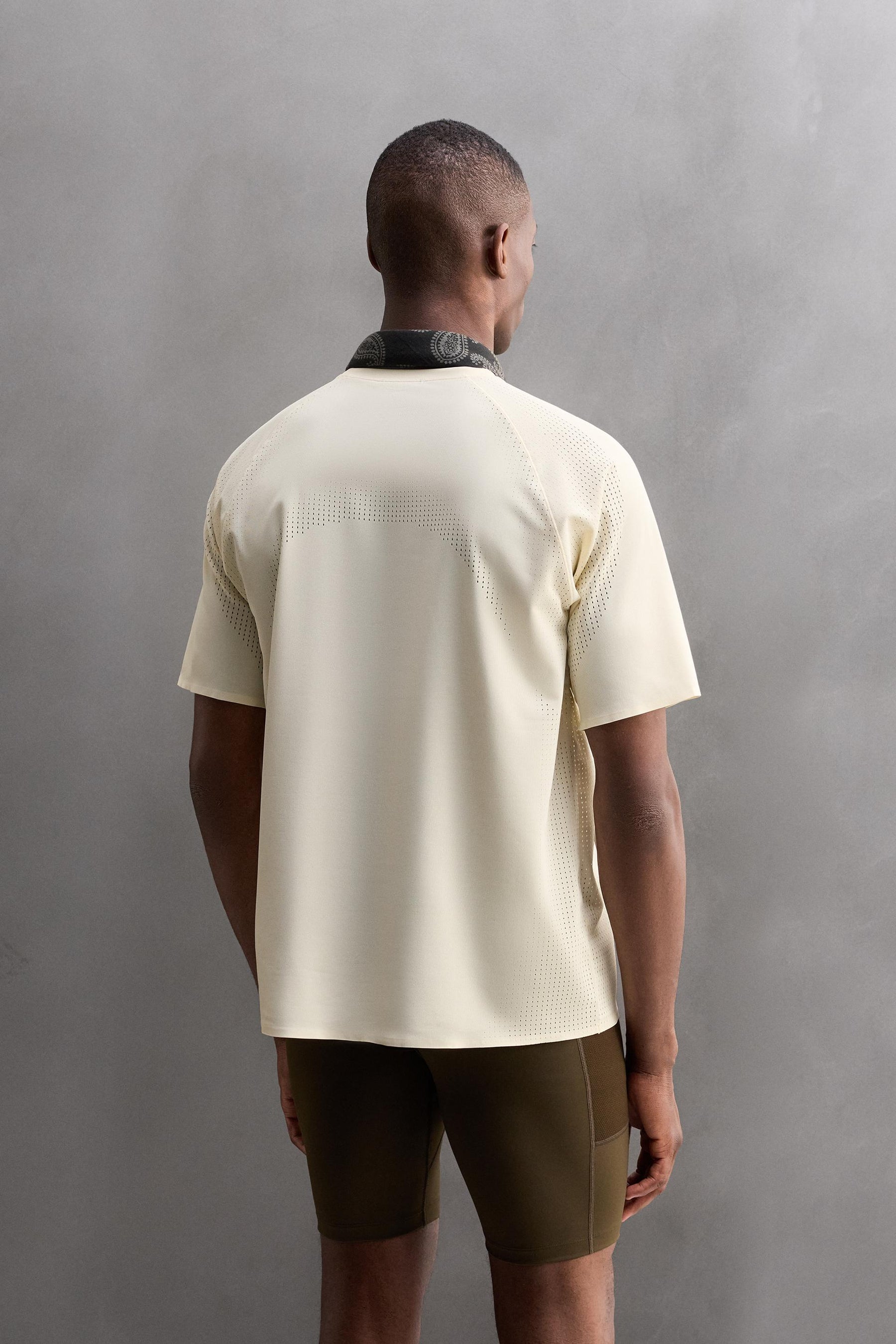 PERFORATED TEXTURED T-SHIRT - Image 3