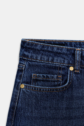 Relaxed Slim Low-Rise Jeans