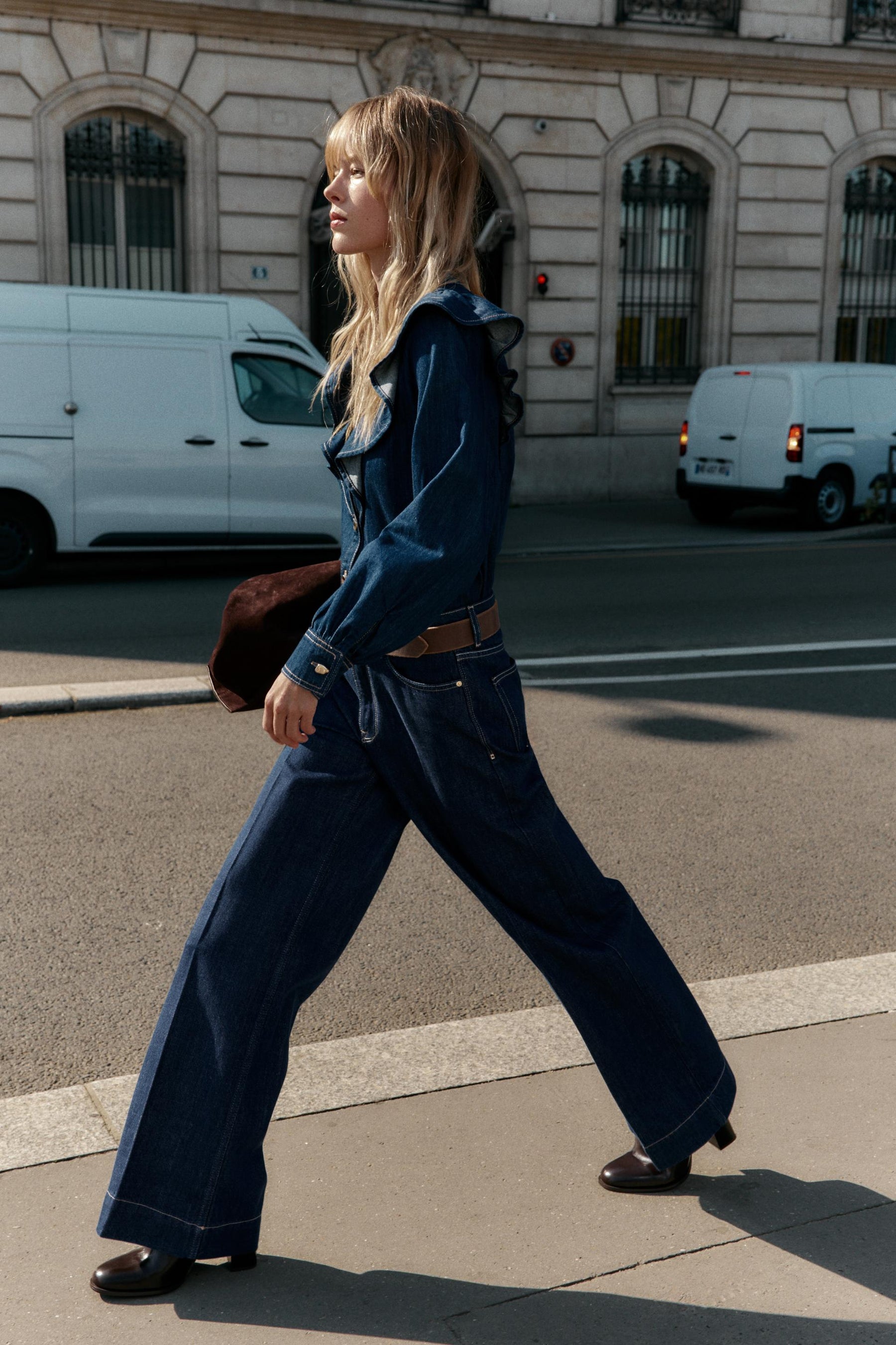 Straight High-Waist Jeans