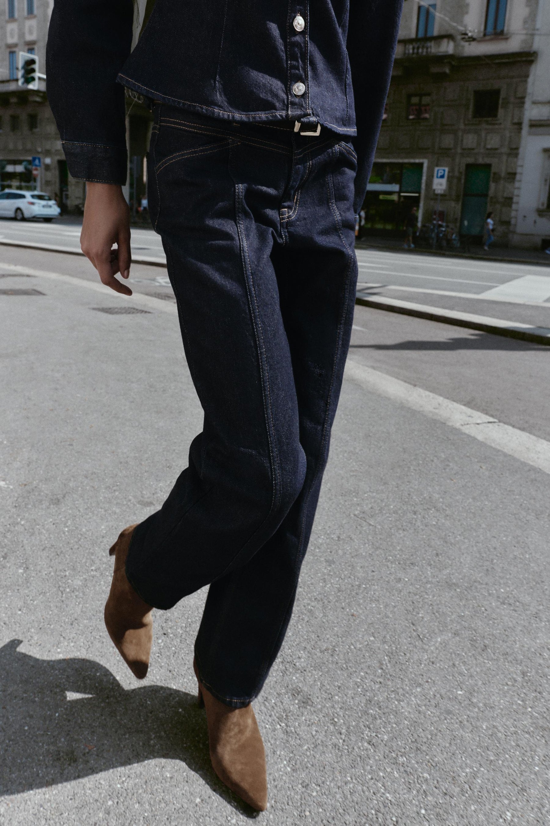 Slim Mid-Waist Belted Jeans