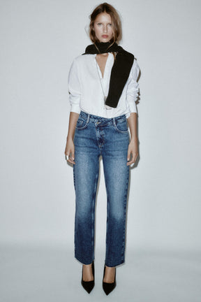 Straight high-waist cross-over jeans