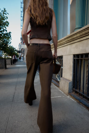 High-waist belted jeans