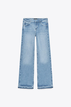 MID-WAIST BOOTCUT JEANS