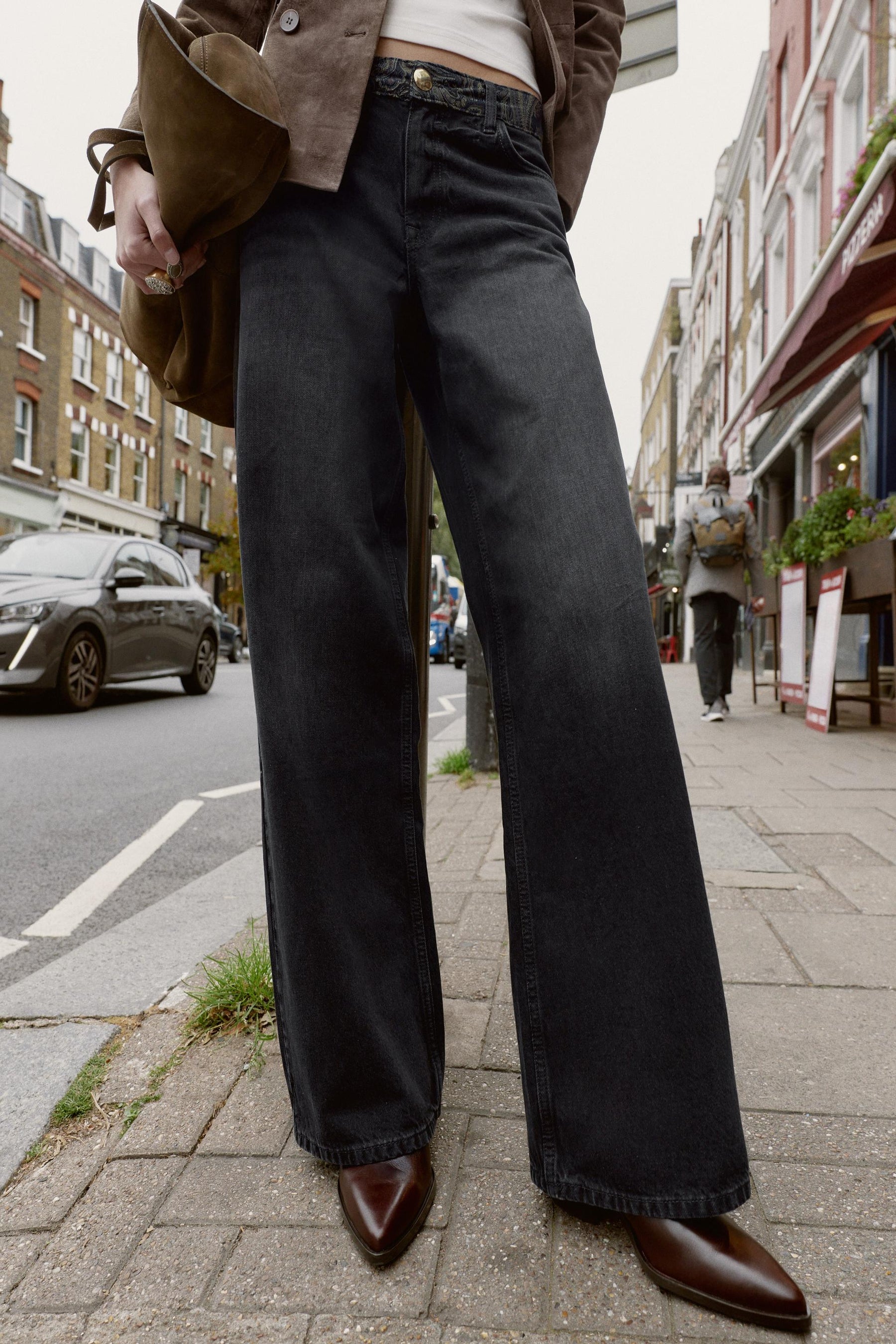 Mid-Waist Jacquard Jeans