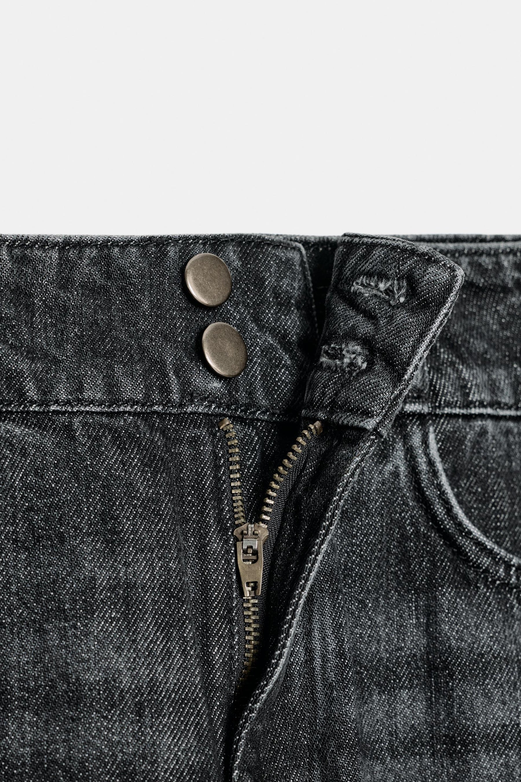 Wide-Leg High-Waist Jeans