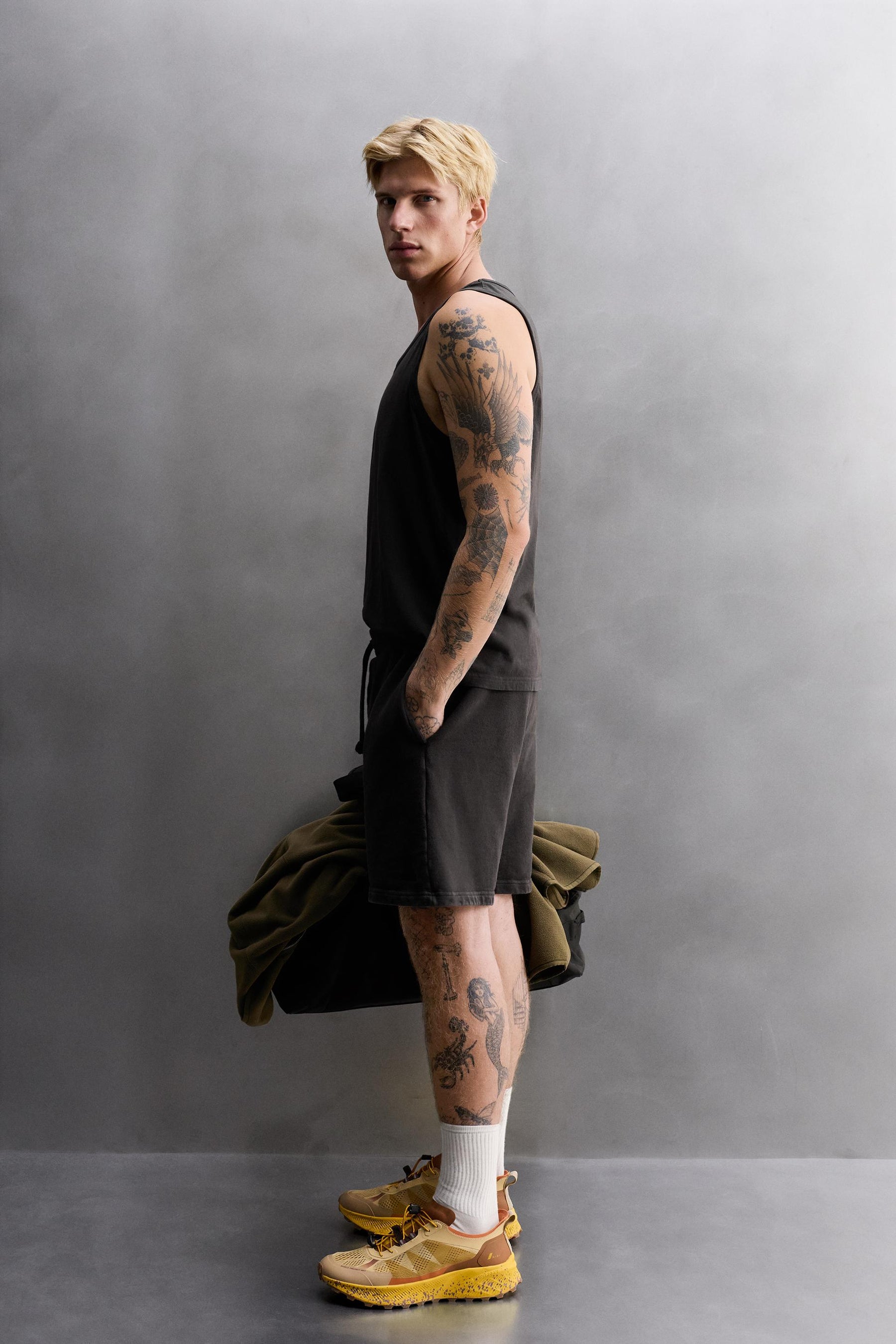 JOGGER SHORTS - Image 4