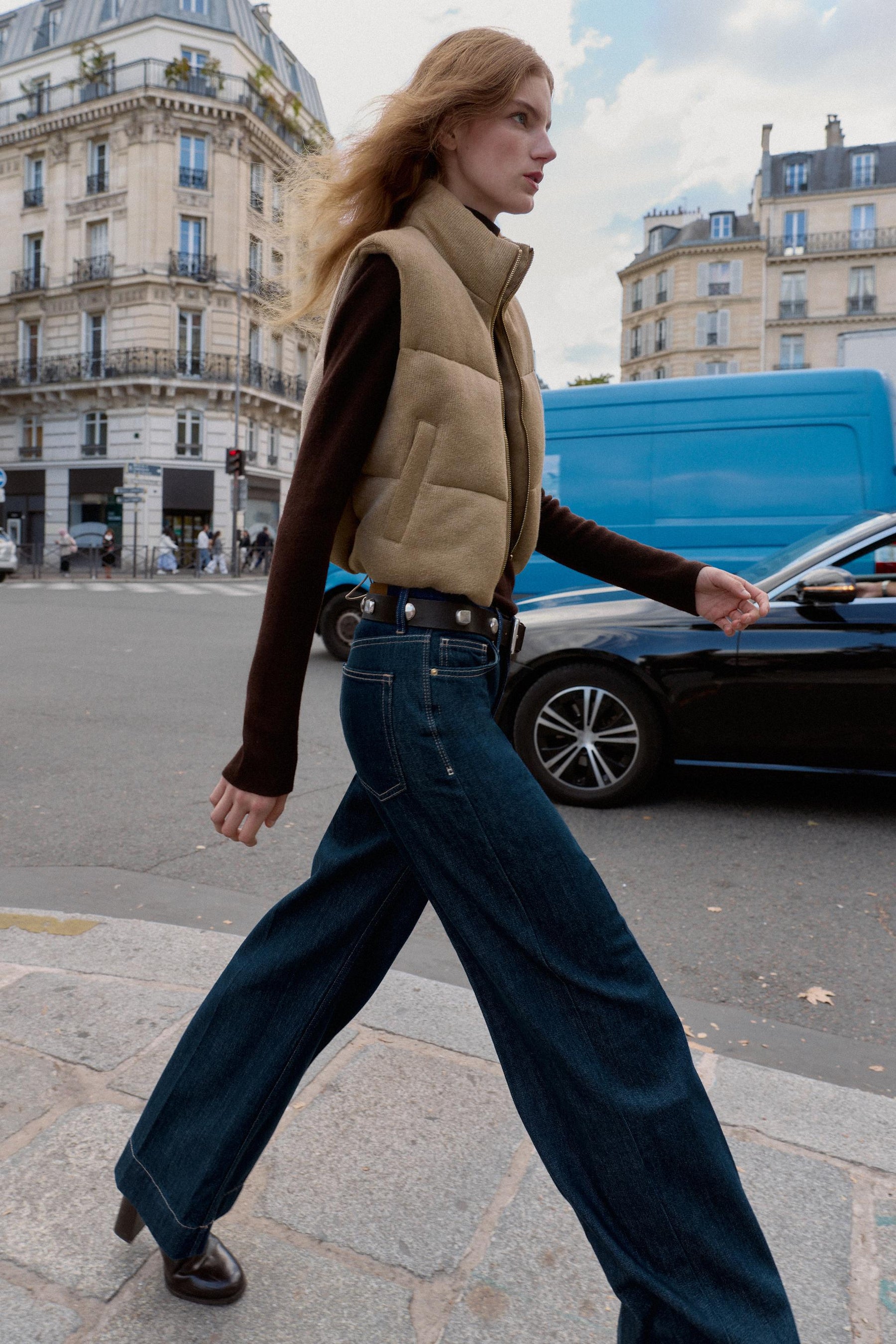 SHORT KNITTED PUFFER GILET - Image 3