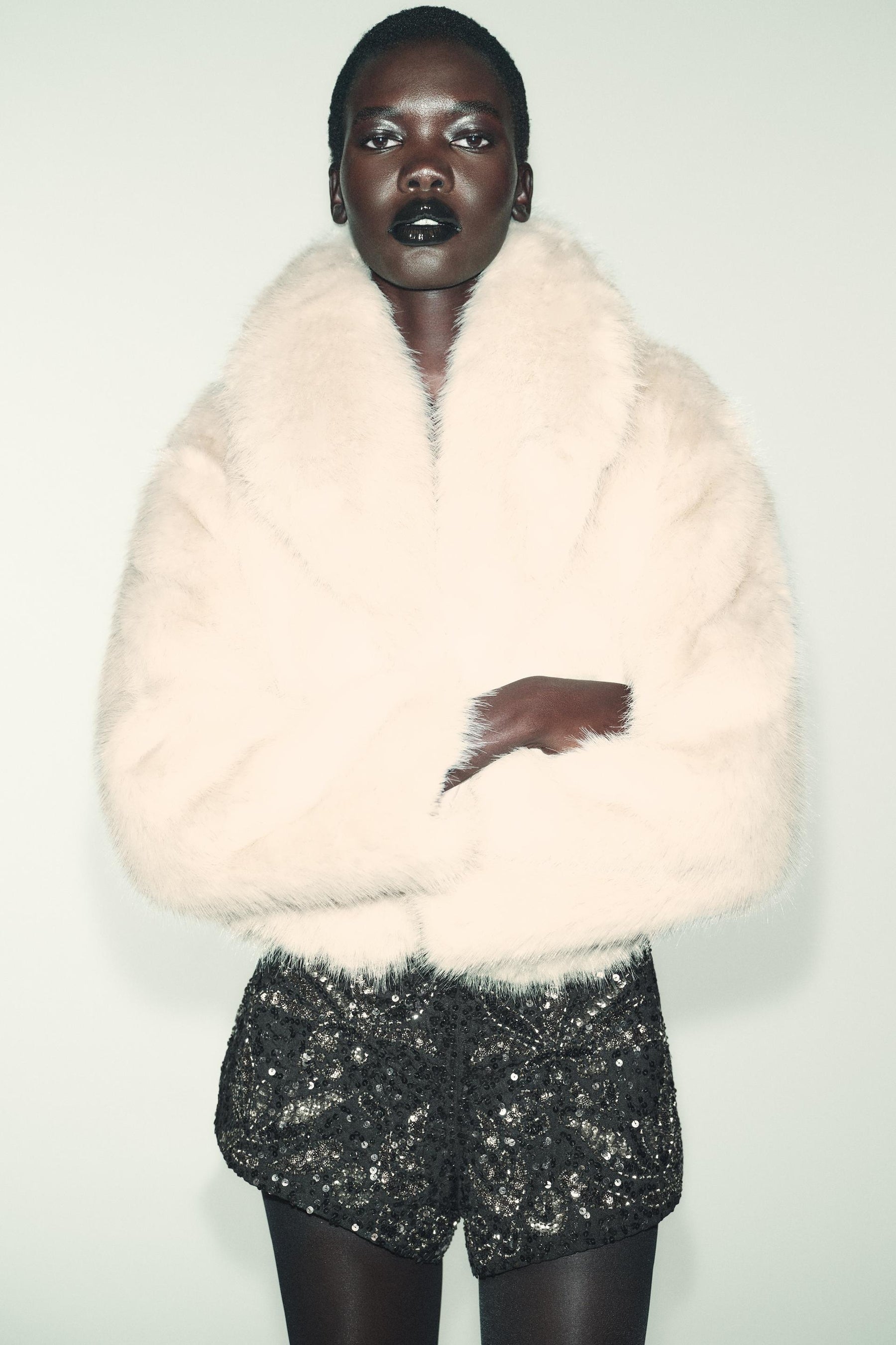 SHORT FAUX FUR COAT WITH LAPEL COLLAR - Image 4