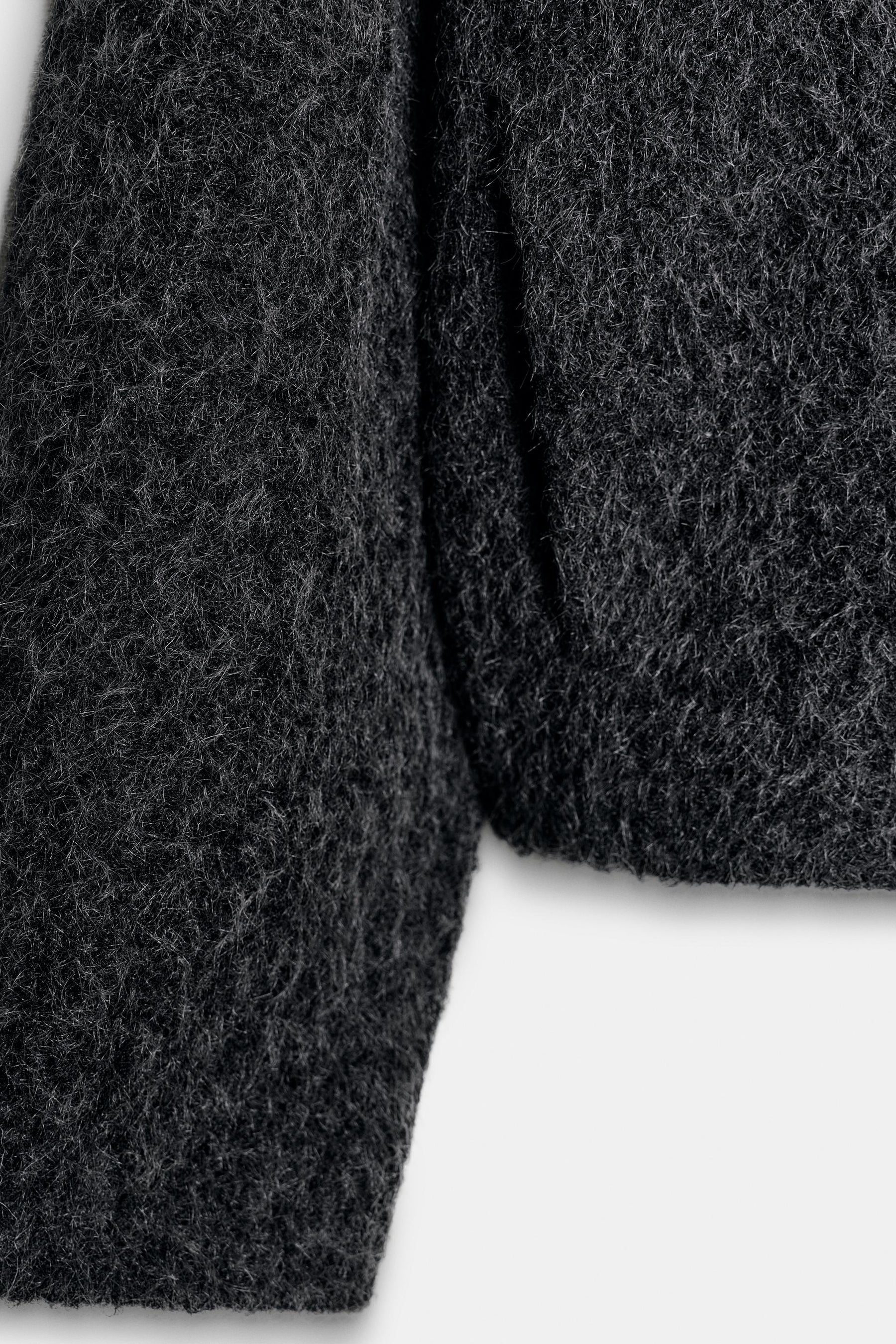 SHORT BOUCLÉ COAT WITH SCARF - Image 9