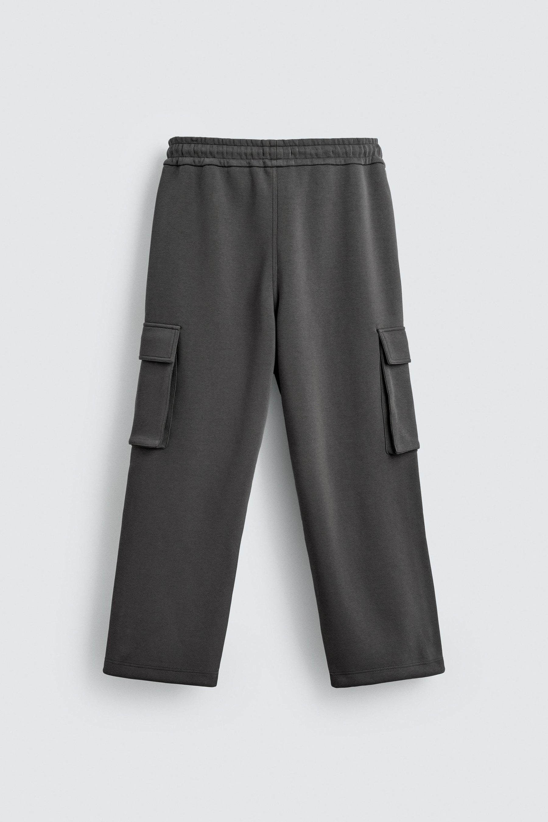 NEOPRENE-EFFECT PLEATED CARGO TROUSERS - Image 6