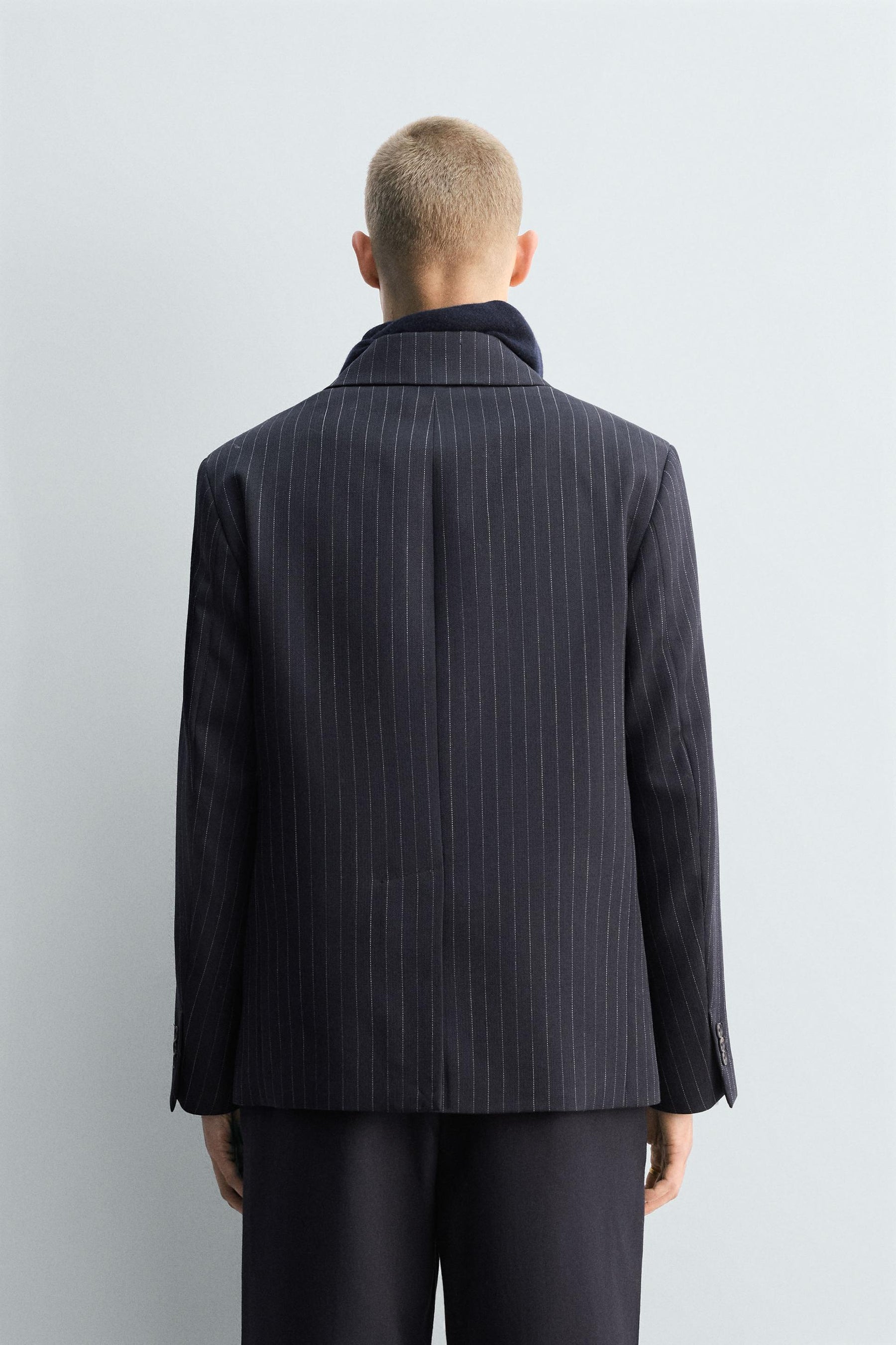 LIMITED EDITION WOOL PINSTRIPE BLAZER - Image 3