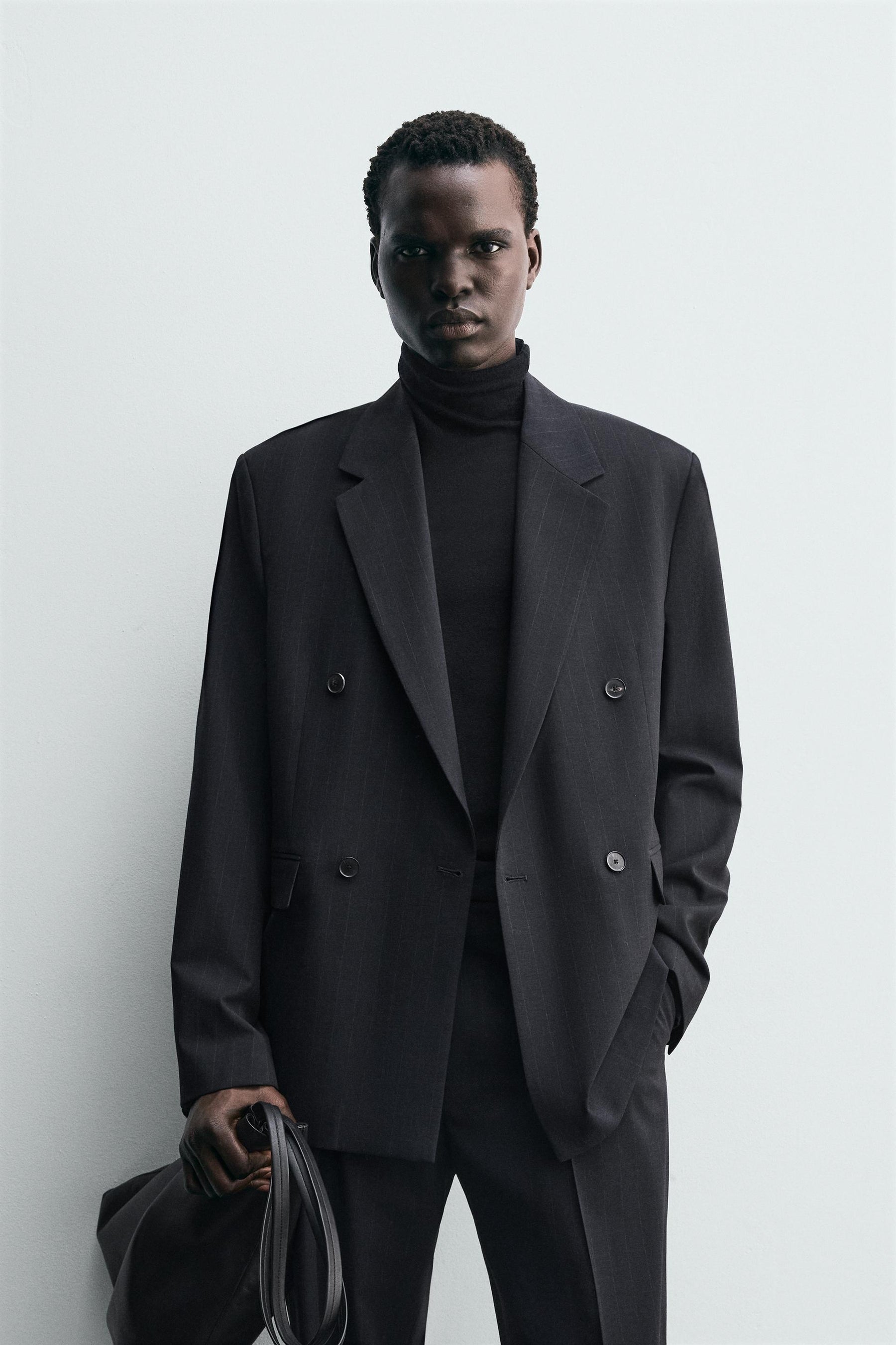 DOUBLE-BREASTED PINSTRIPE SUIT BLAZER - Image 2