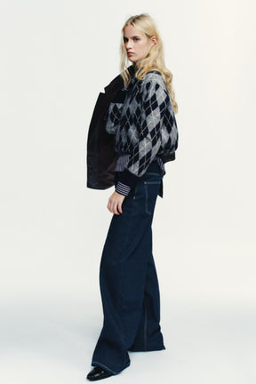 High-waist wide-leg jeans