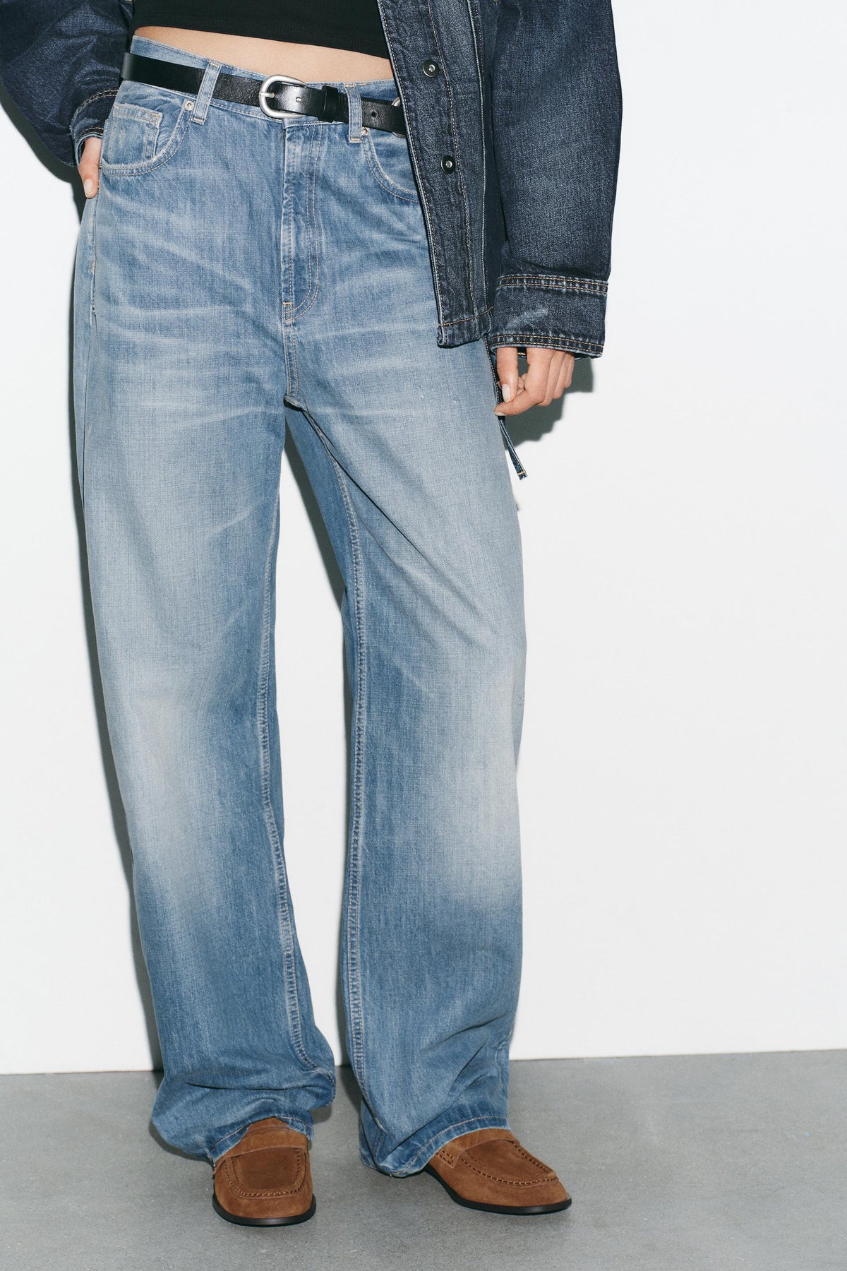Straight Wide High-Waist Jeans
