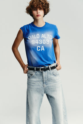 Oversized mid-waist jeans