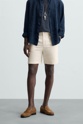 PLEATED REGULAR FIT BERMUDA SHORTS - Image 2