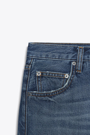 Baggy Low-Rise Jeans