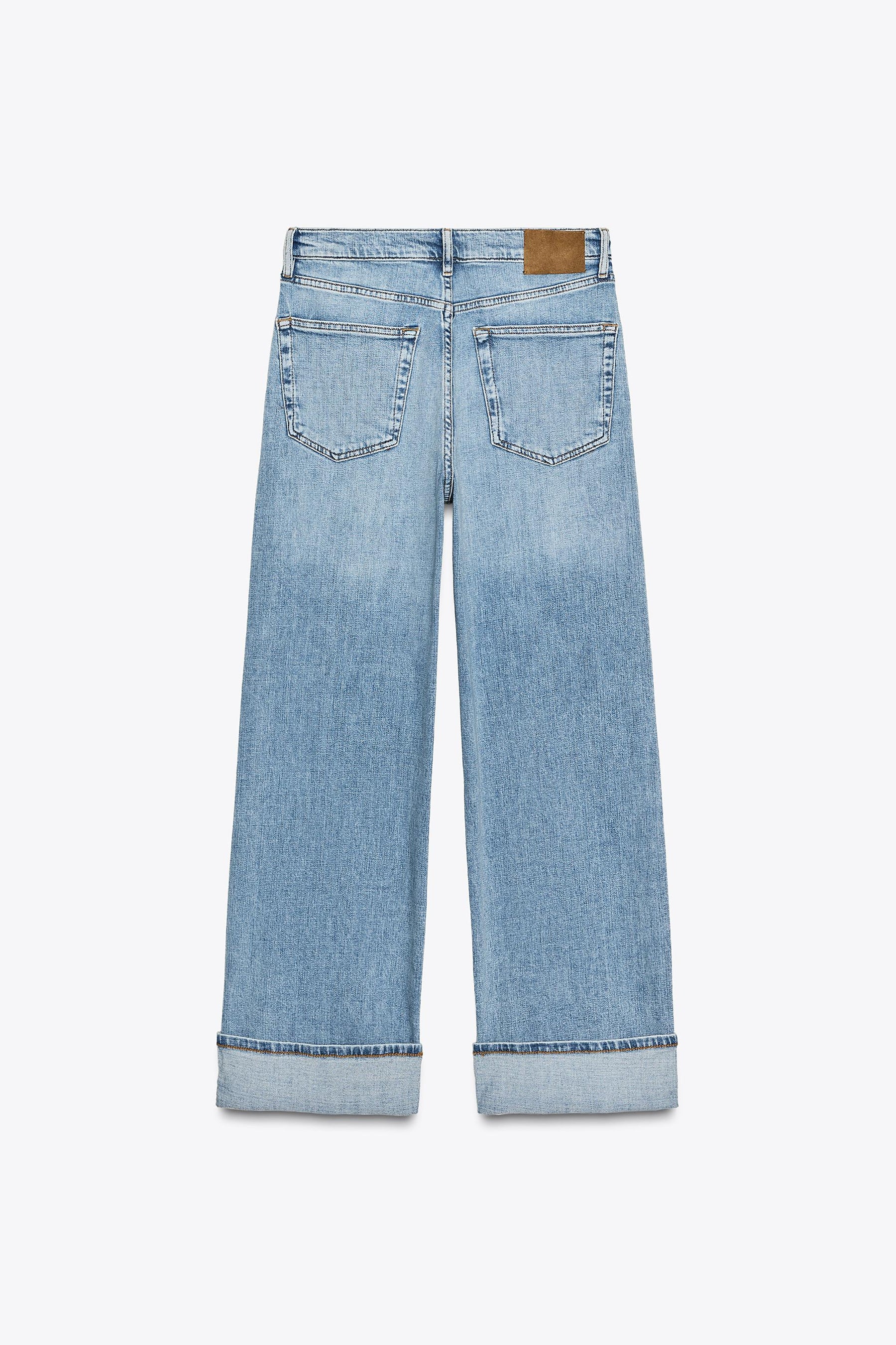 Baggy Low-Rise Jeans