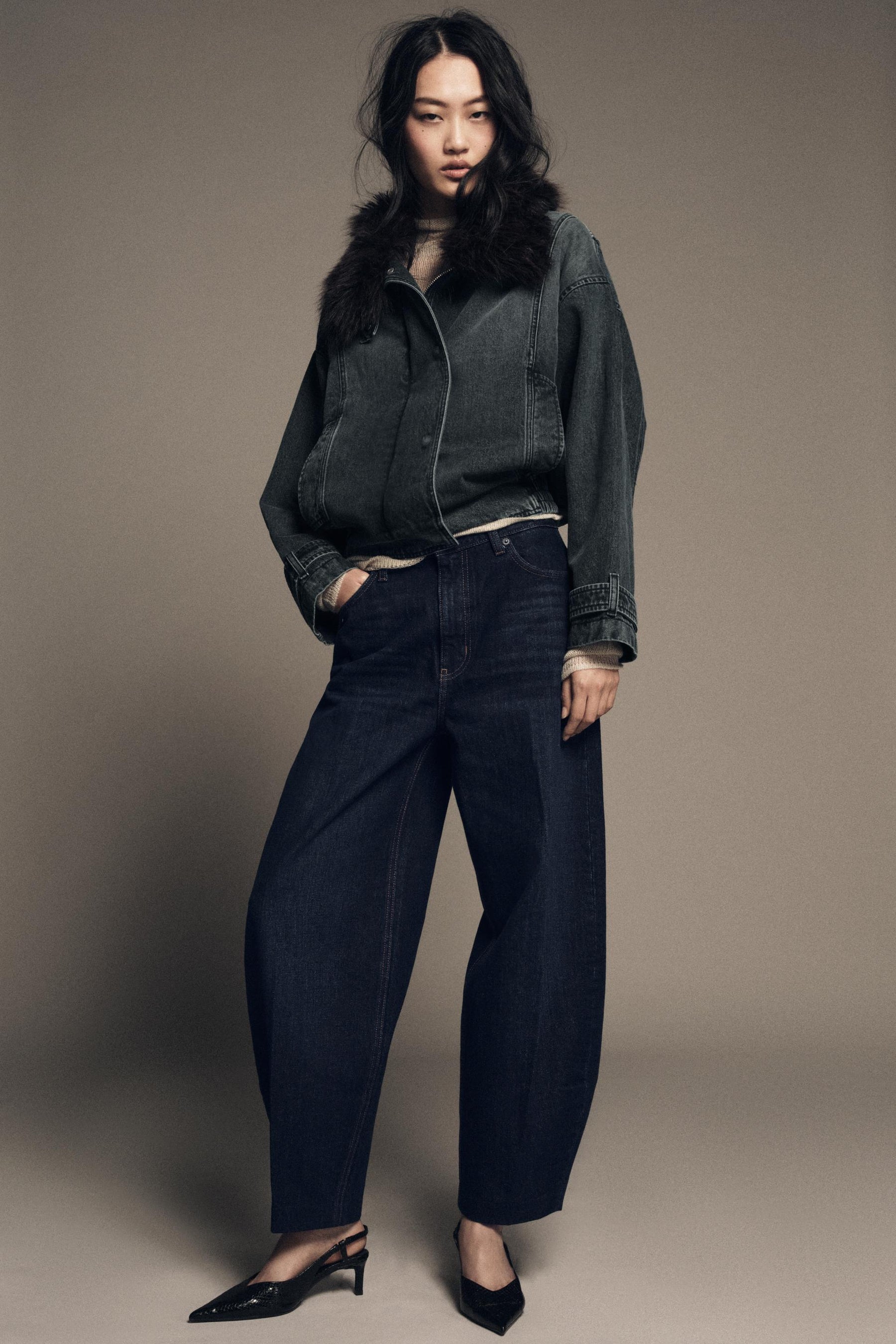 Barrel High-Waist Jeans