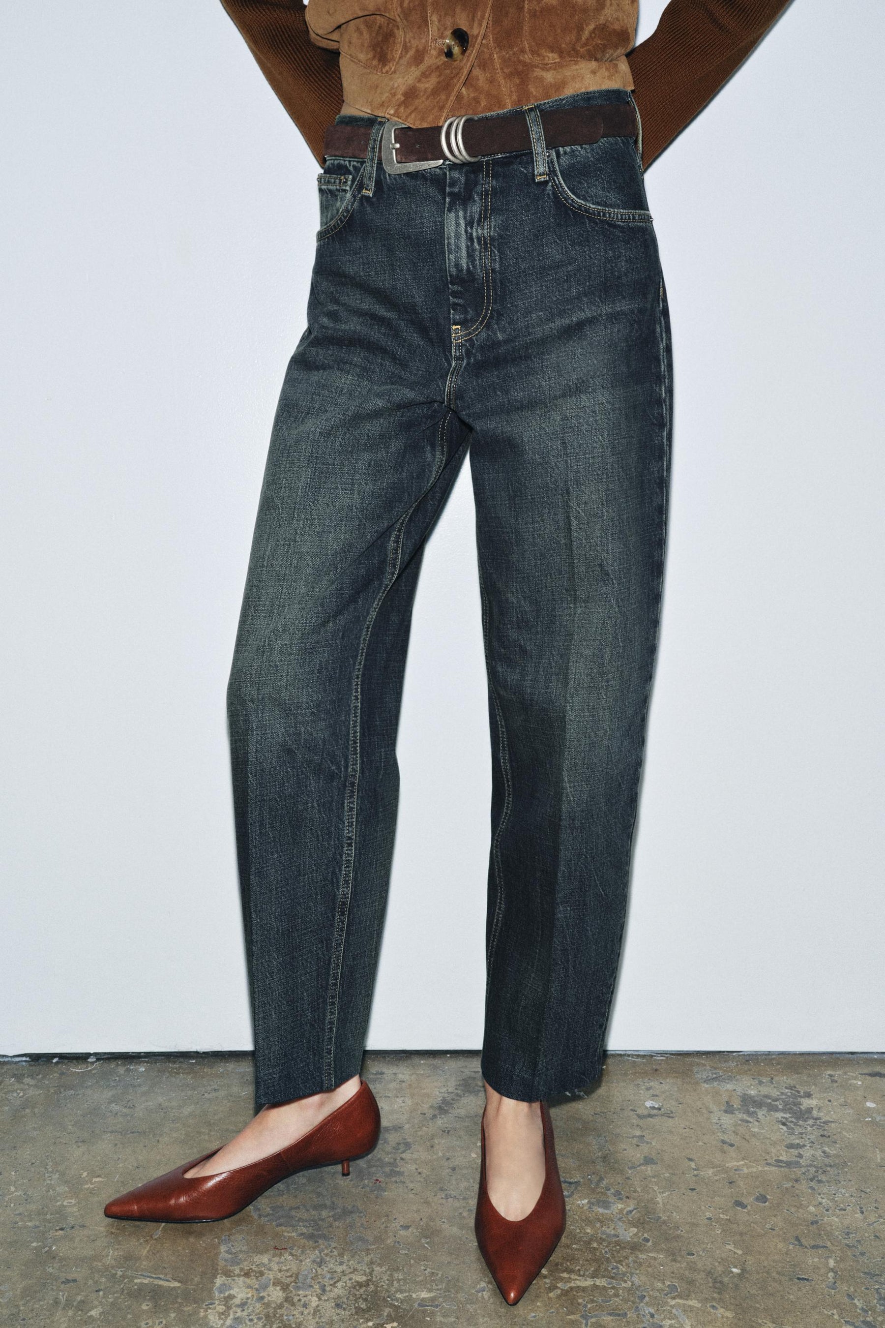 Mid-Waist Jeans
