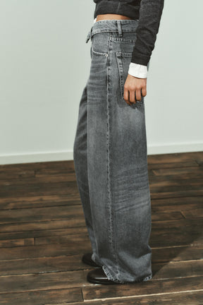 Folded waistband mid-waist jeans