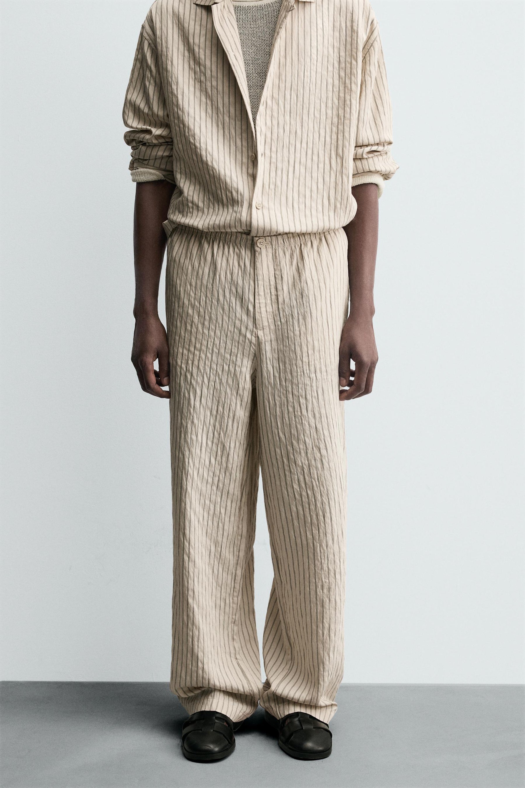 STRIPED WRINKLED-EFFECT FLOWING TROUSERS - Image 2