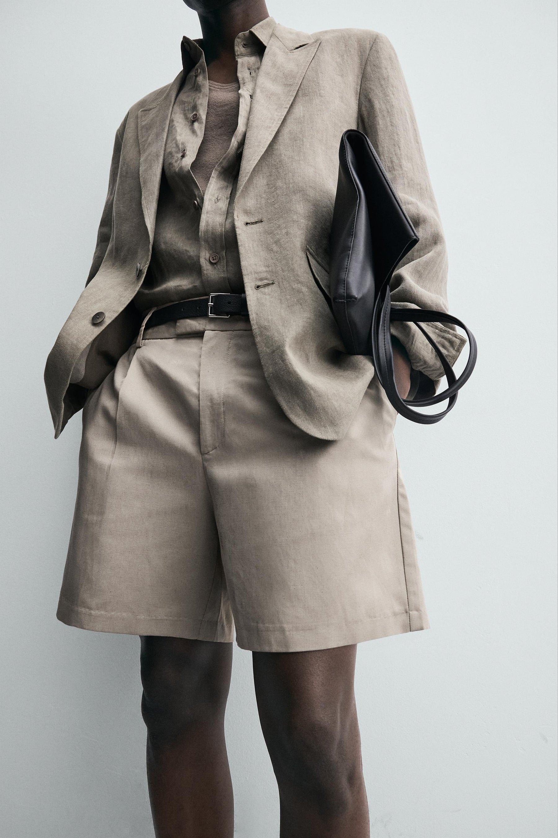 RELAXED FIT PLEATED BERMUDA SHORTS - Image 5