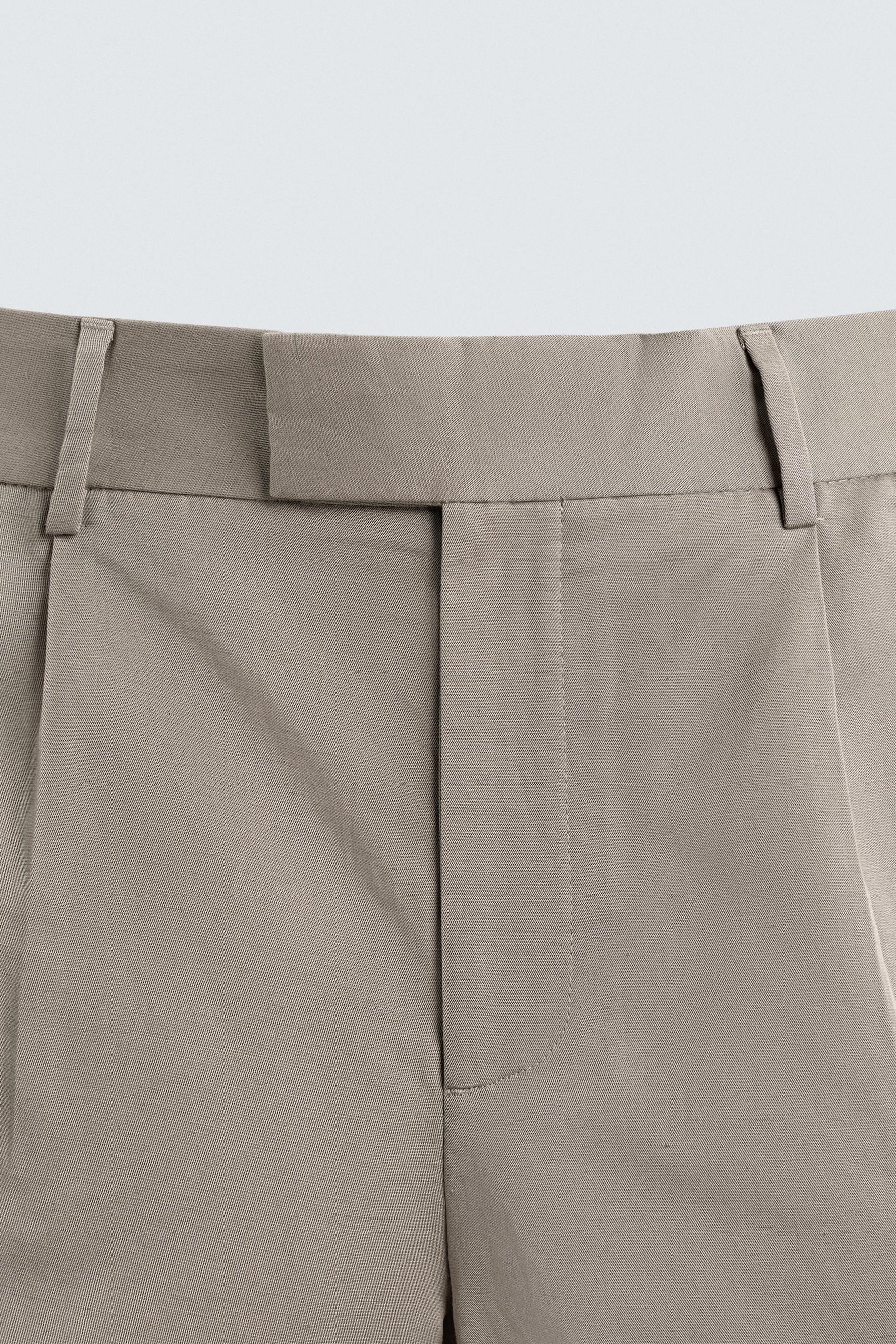 RELAXED FIT PLEATED BERMUDA SHORTS - Image 9