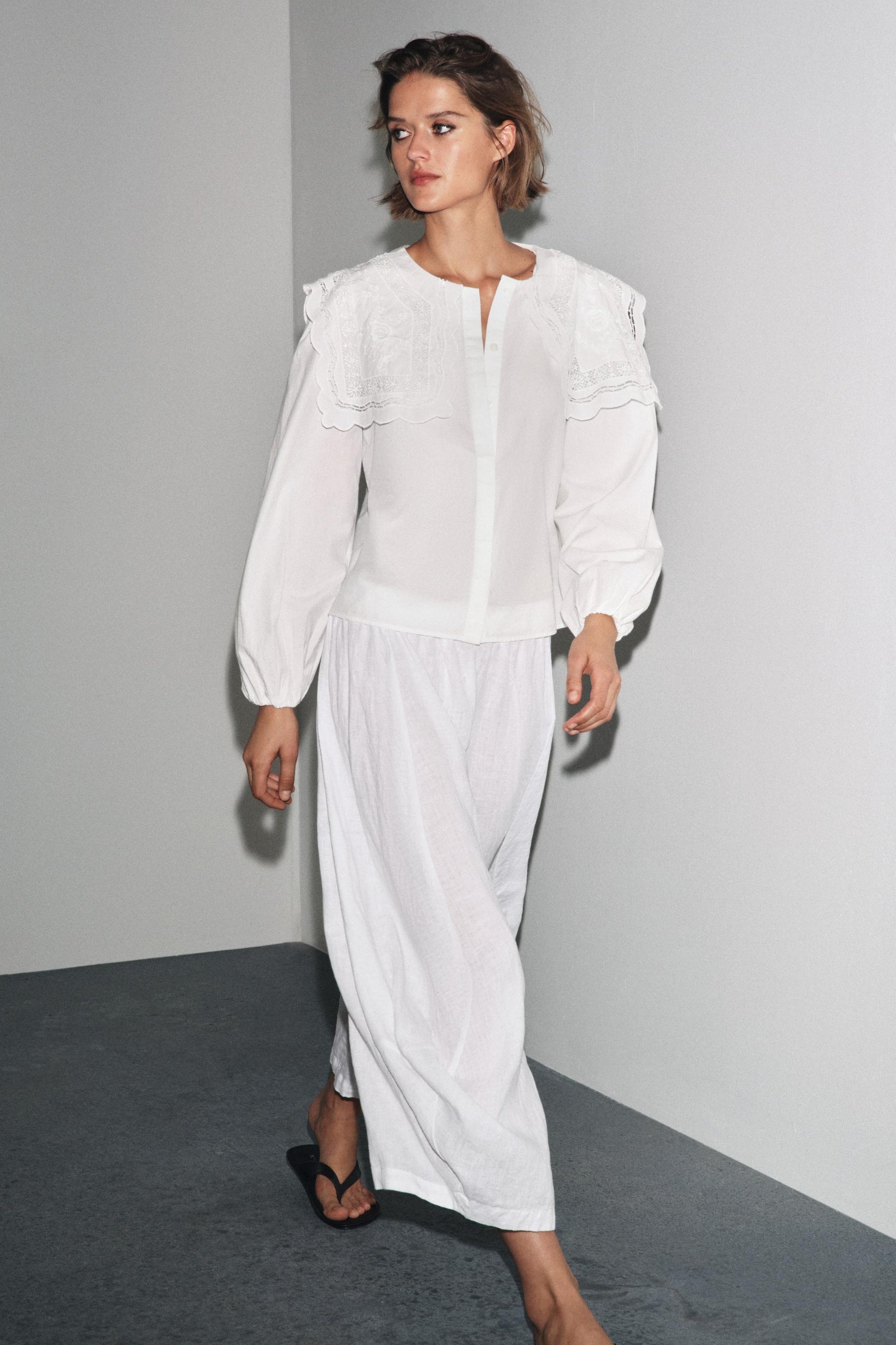 Embroidered Collar Poplin Shirt