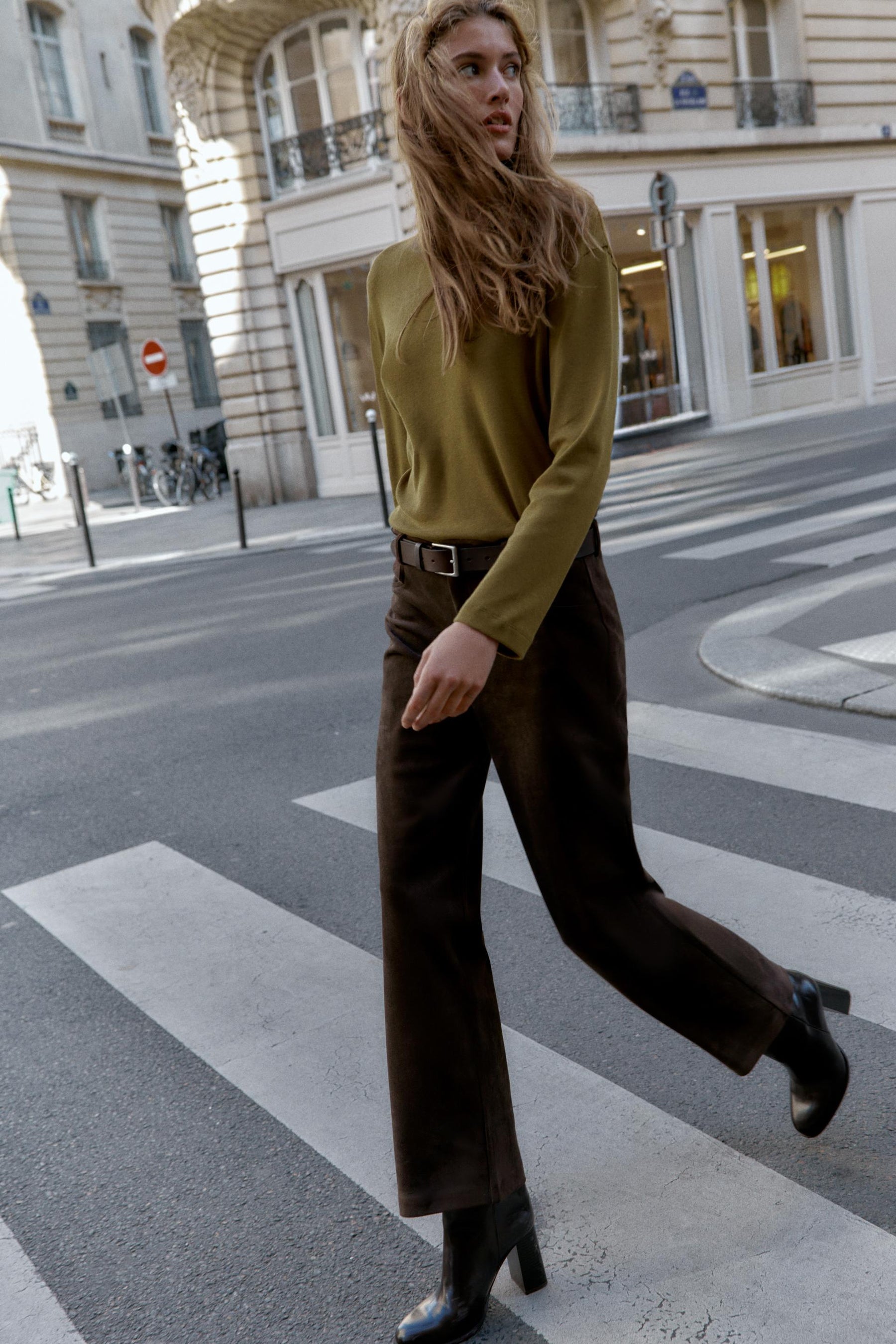 RIBBED LONG SLEEVE SHIRT