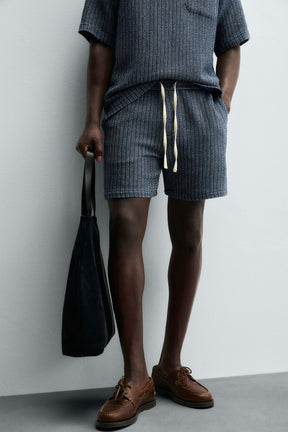 JACQUARD TEXTURED BERMUDA SHORTS - Image 5